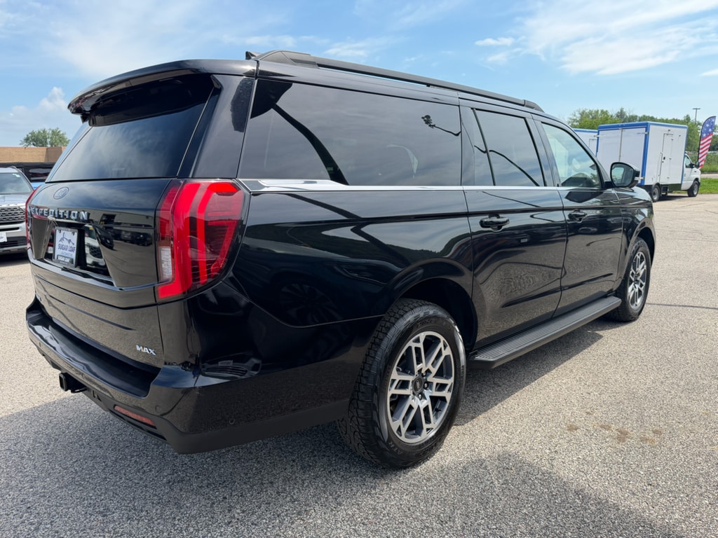 Used 2025 Ford Expedition MAX Active 4X4 Sport Utility