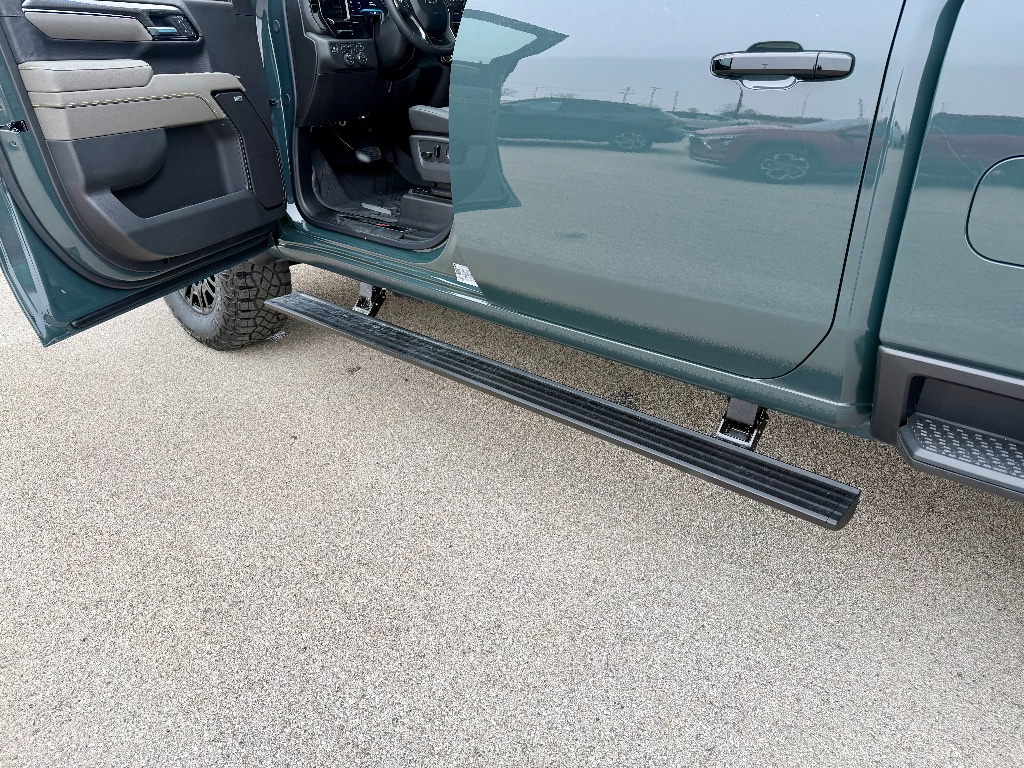 2026 Chevrolet Silverado 2500 HD ZR2 - Photo 12