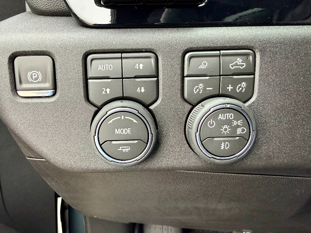 2026 Chevrolet Silverado 2500 HD ZR2 - Photo 30
