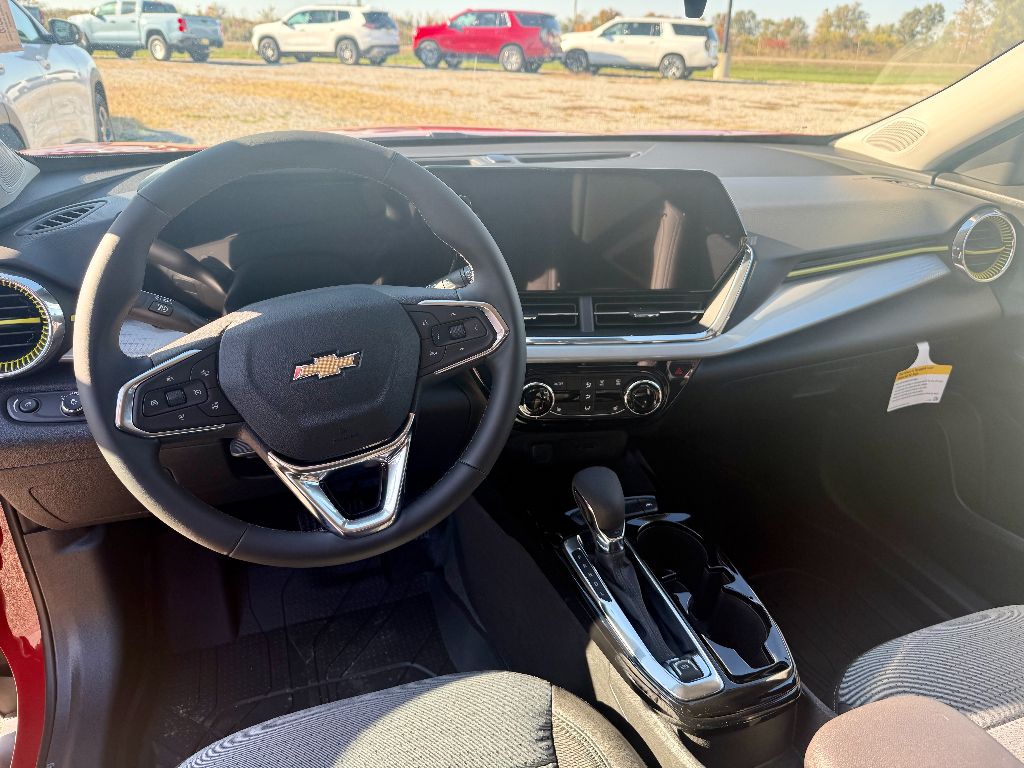 2026 Chevrolet Trax LT - Photo 13