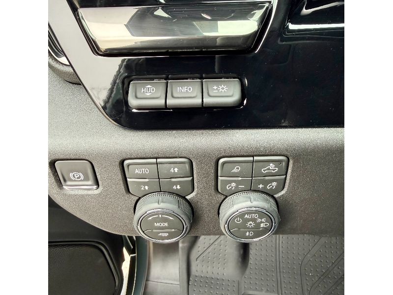 2026 Chevrolet Silverado 2500 HD ZR2 - Photo 29