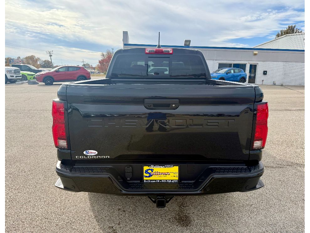 2026 Chevrolet Colorado LT photo 3