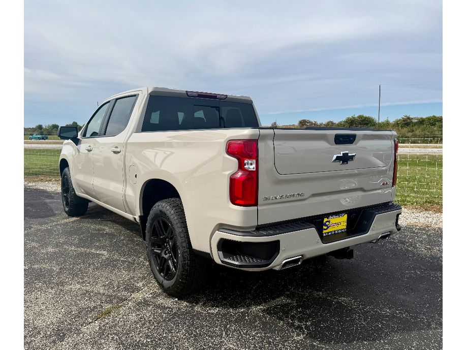 2026 Chevrolet Silverado 1500 RST photo 2
