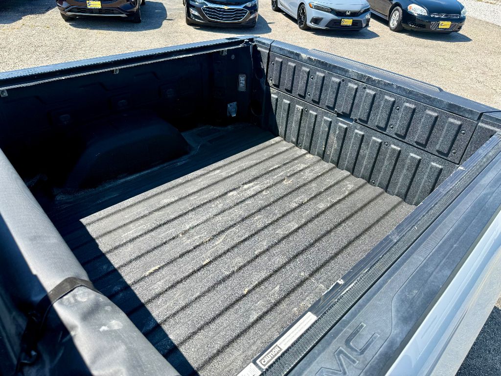 2023 GMC Sierra 1500 SLT - Photo 8
