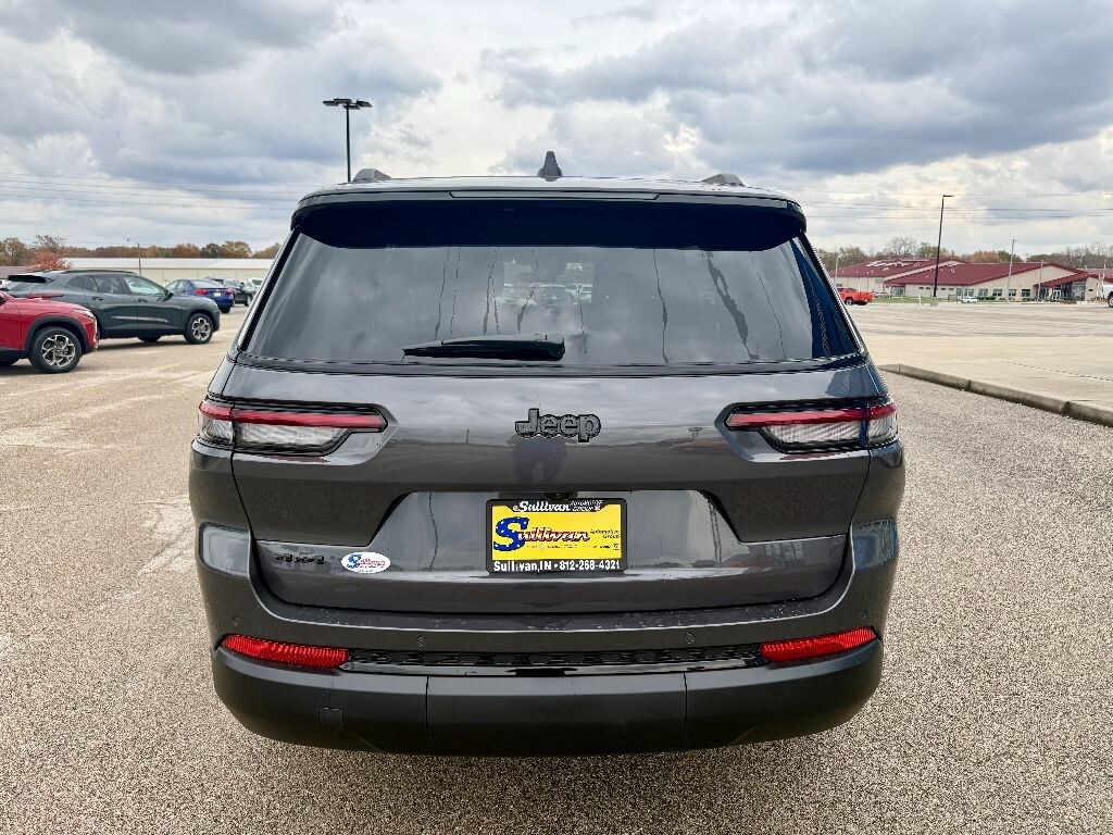 New 2025 Jeep Grand Cherokee L ALTITUDE X 4X4 Sport Utility