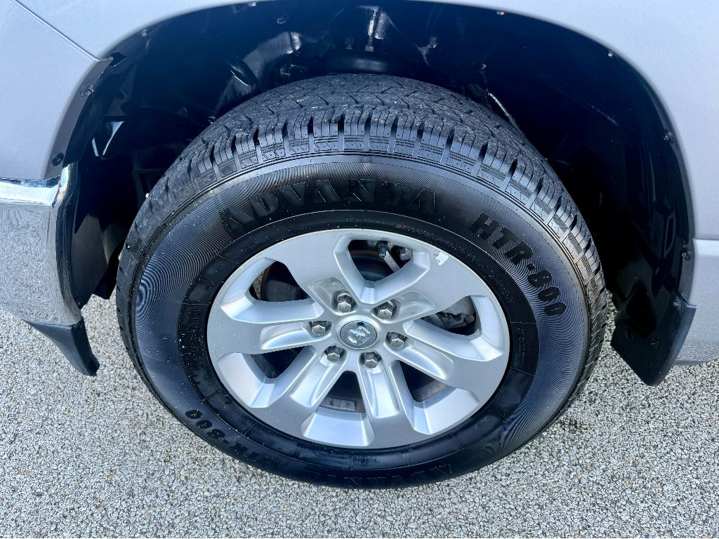 2024 RAM Ram 1500 Pickup Laramie - Photo 9