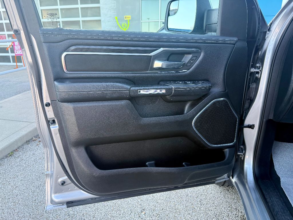 2024 RAM Ram 1500 Pickup Laramie - Photo 10