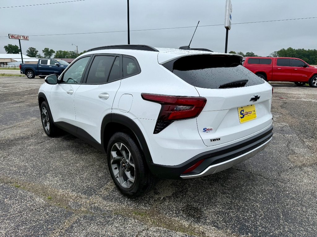 Used 2025 Chevrolet Trax LT Sport Utility