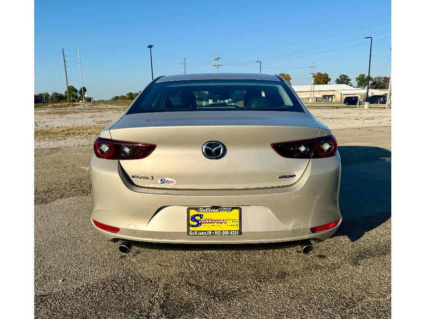 2025 Mazda Mazda3 2.5 s Preferred photo 3