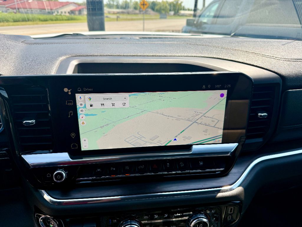 2023 GMC Sierra 1500 SLT - Photo 17