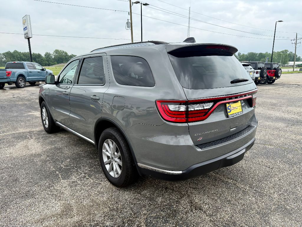 2024 Dodge Durango SXT photo 2