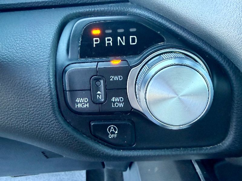 2024 RAM Ram 1500 Pickup Laramie - Photo 25