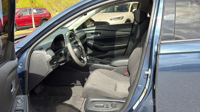 2023 Honda Accord EX - Photo 10