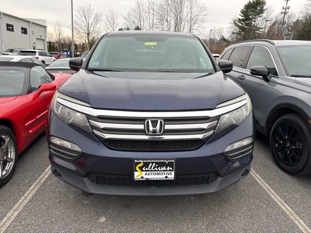 2018 Honda Pilot LX photo 2