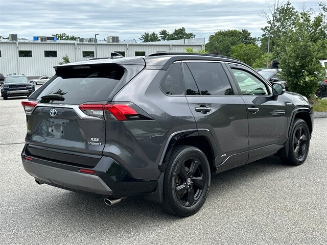 2020 Toyota RAV4 Hybrid XSE photo 4
