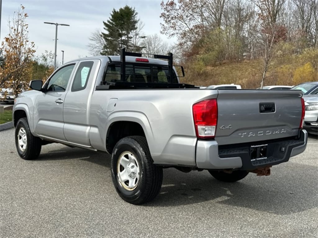 Used 2017 Toyota Tacoma SR Truck Access Cab