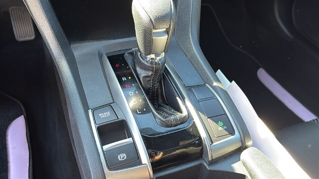 2018 Honda Civic Hatchback EX - Photo 16