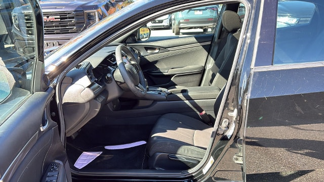 2018 Honda Civic Hatchback EX - Photo 10