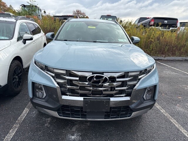 2022 Hyundai Santa Cruz Limited photo 2