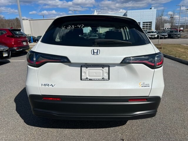 2026 Honda HR-V LX photo 4