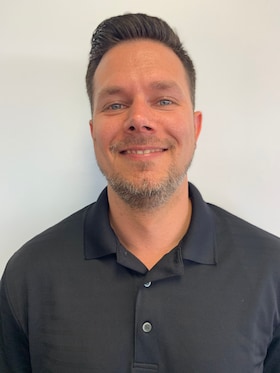 Staff member Nelson Waters from ID_9badfd215e2c