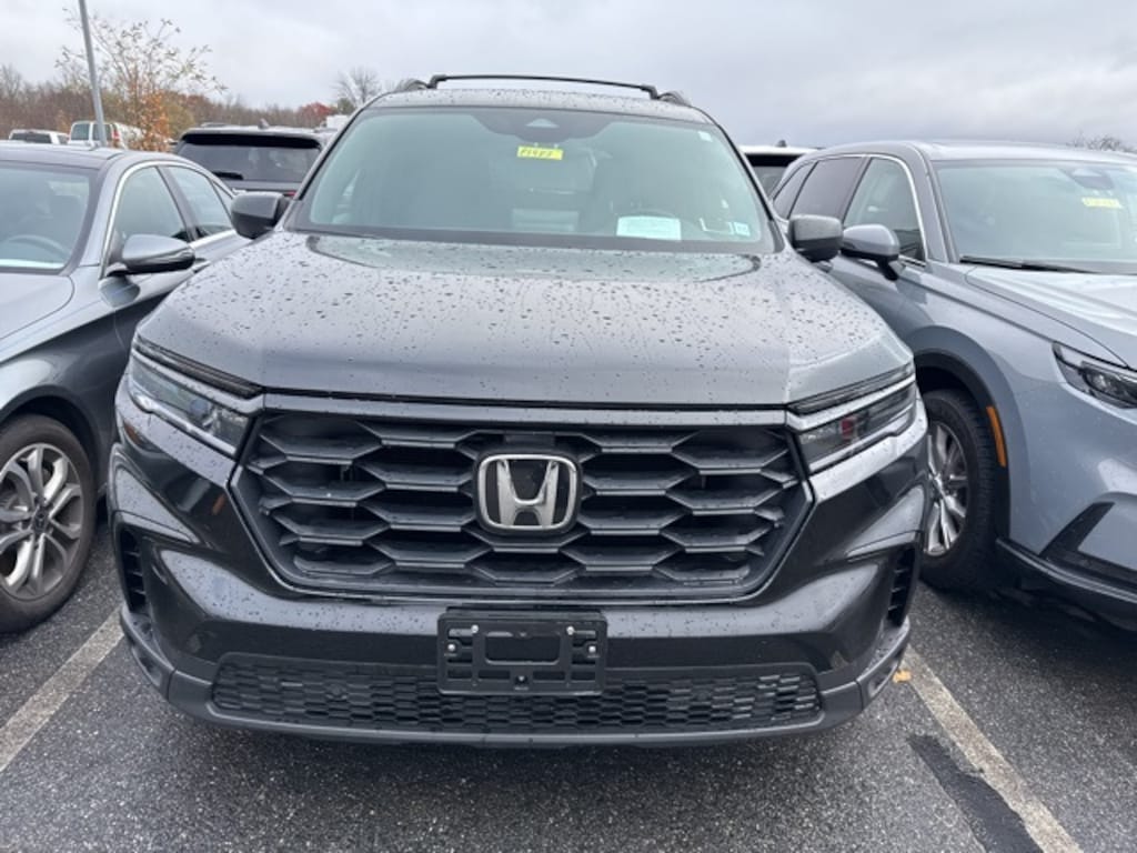 Certified 2025 Honda Pilot Sport SUV