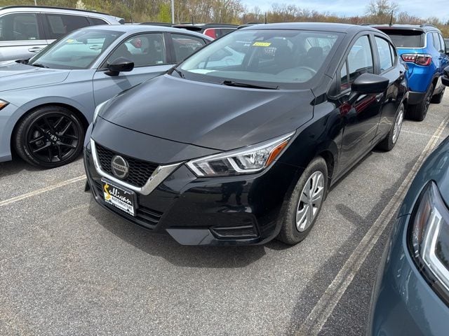 2022 Nissan Versa Sedan S
