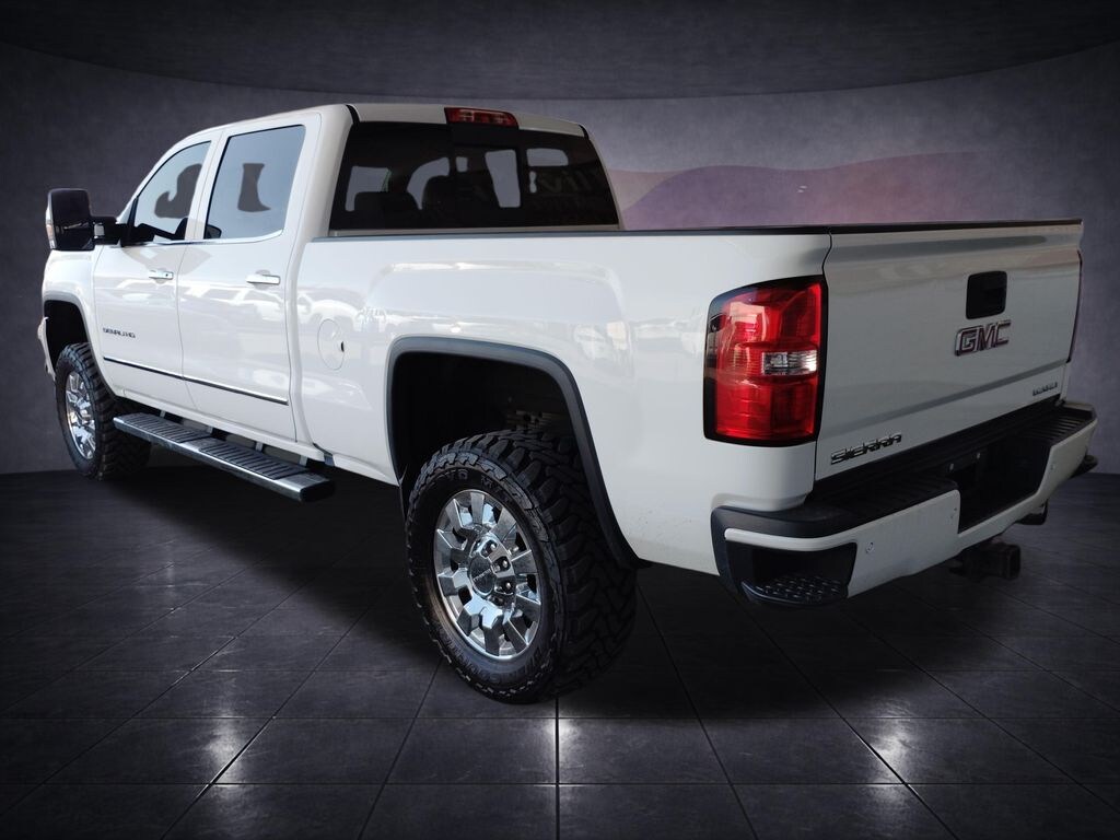 Used 2016 GMC Sierra 2500HD Denali Truck Crew Cab