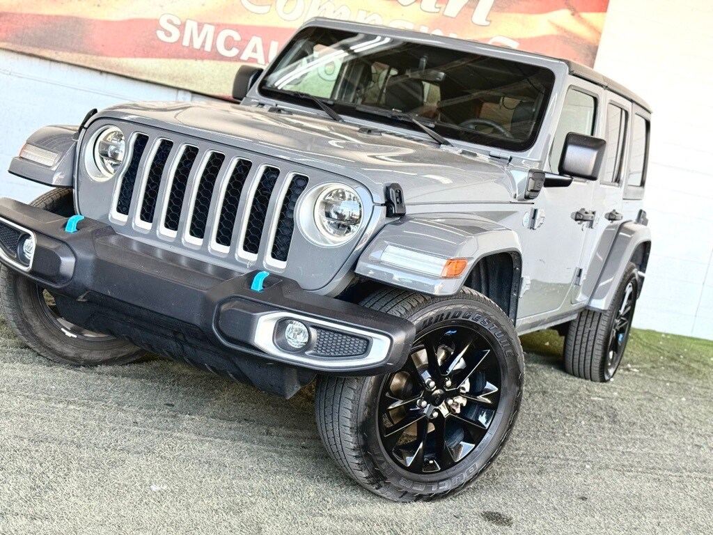 2023 Jeep Wrangler Sahara 4xe photo 2