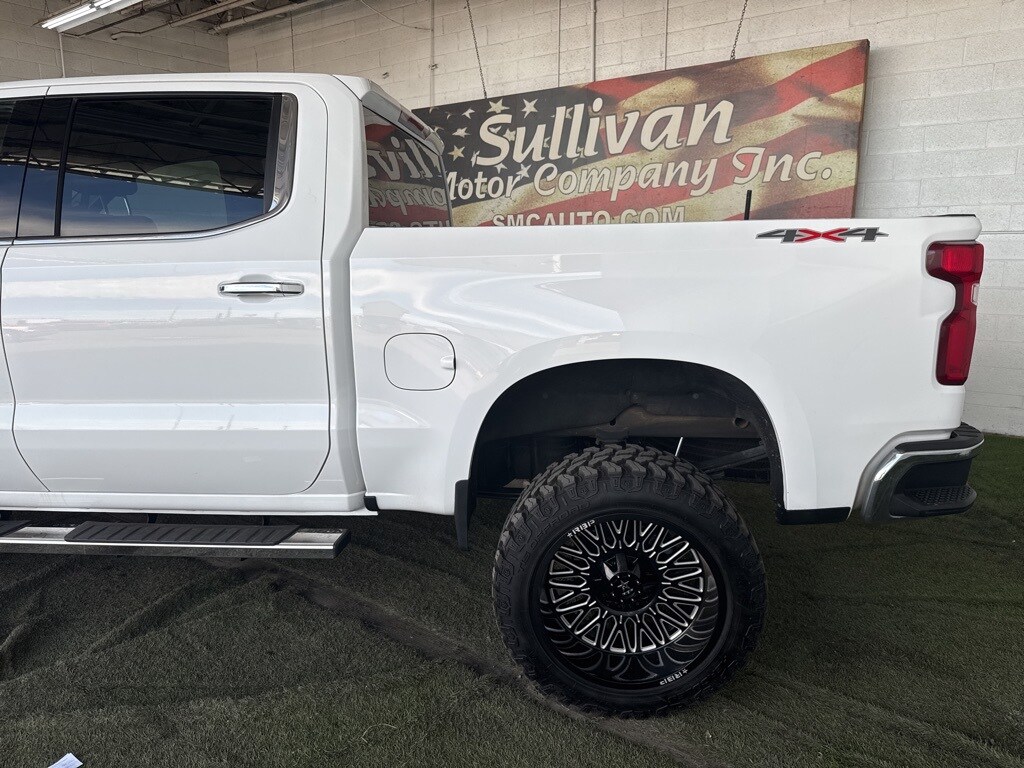 2023 Chevrolet Silverado 1500 LTZ photo 3