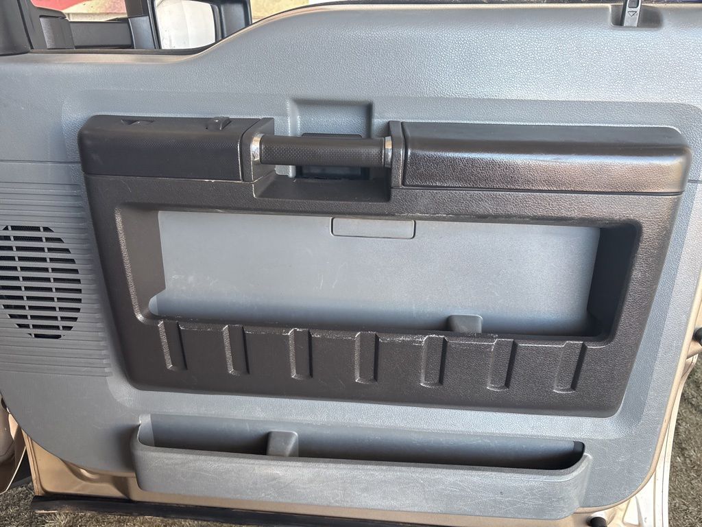2012 Ford F-450 Super Duty Chassis Cab XL - Photo 13