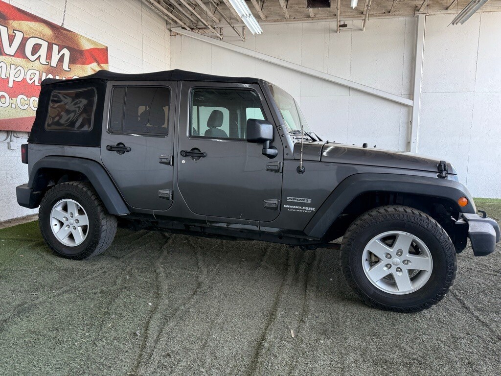 2018 Jeep Wrangler Unlimited Sport photo 3