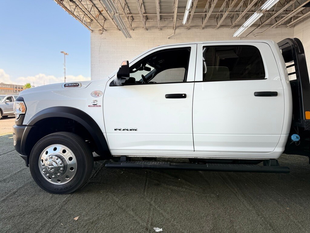 2022 Ram 5500 Tradesman photo 2