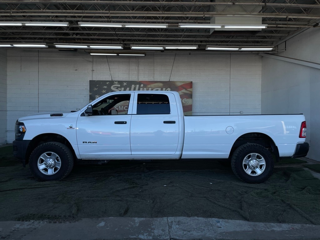 2022 Ram 3500 Tradesman photo 2