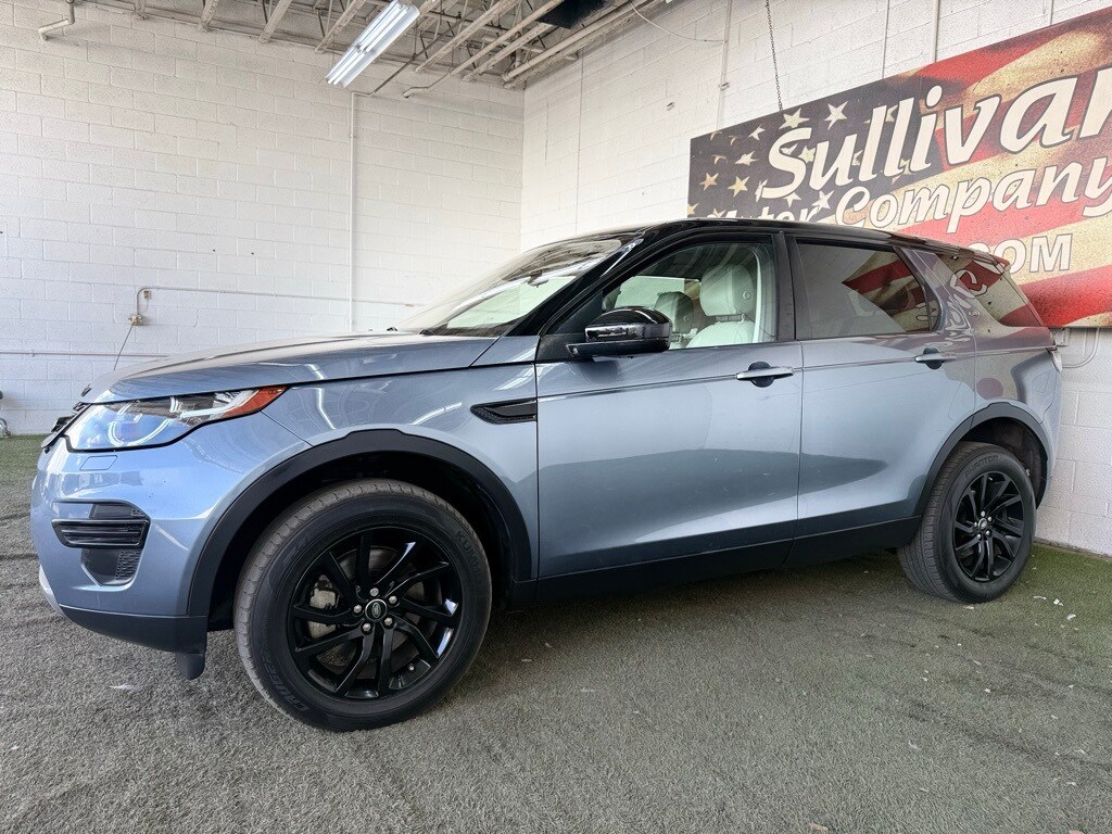 2019 Land Rover Discovery Sport SE photo 4