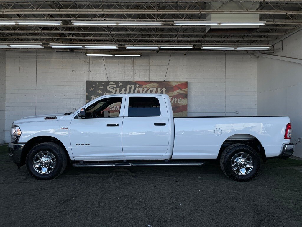2022 Ram 2500 Tradesman photo 2