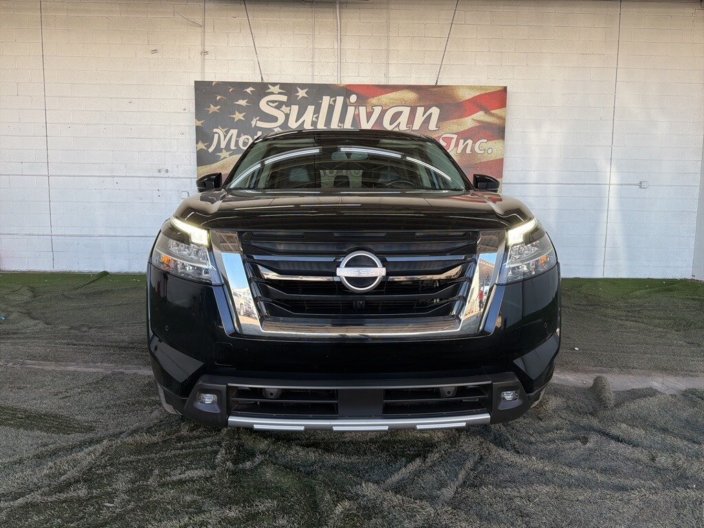 2022 Nissan Pathfinder SL photo 4