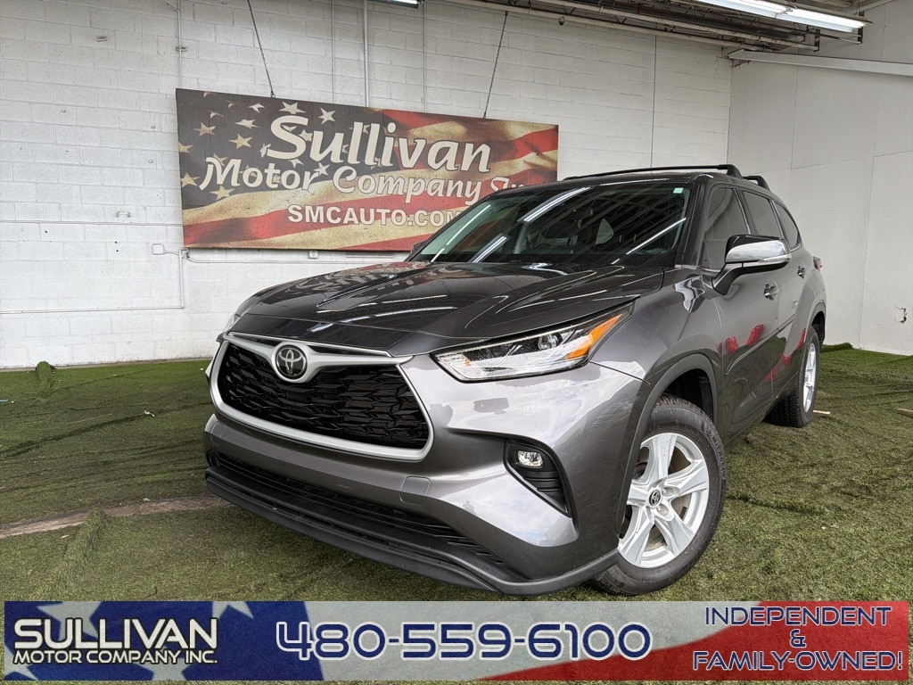 Used 2022 Toyota Highlander LE SUV