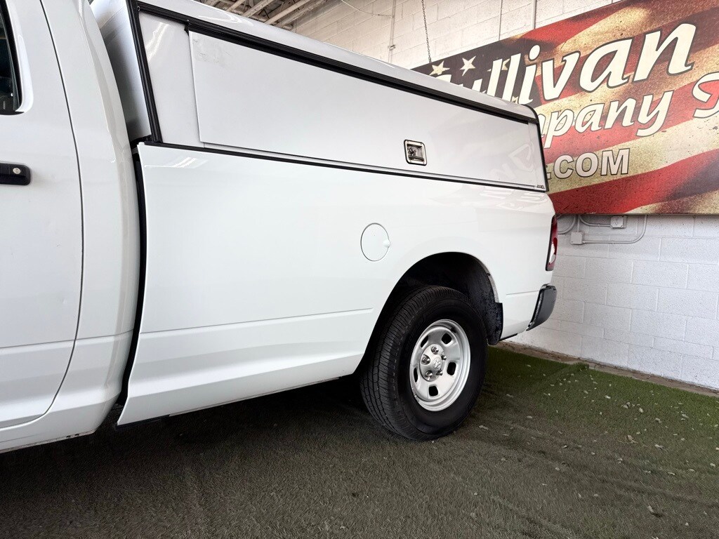 2023 Ram 1500 Classic Tradesman photo 3