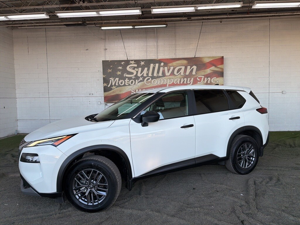 2023 Nissan Rogue S photo 2