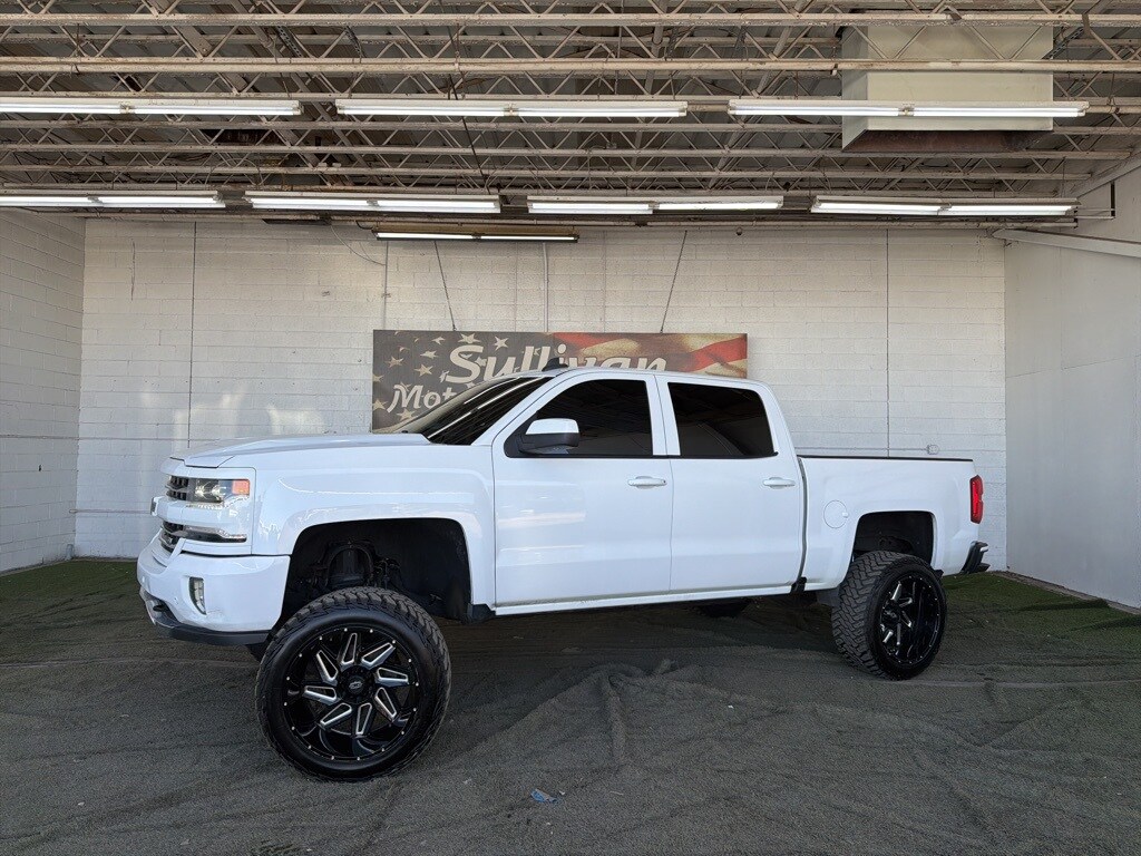 2018 Chevrolet Silverado 1500 LTZ photo 2
