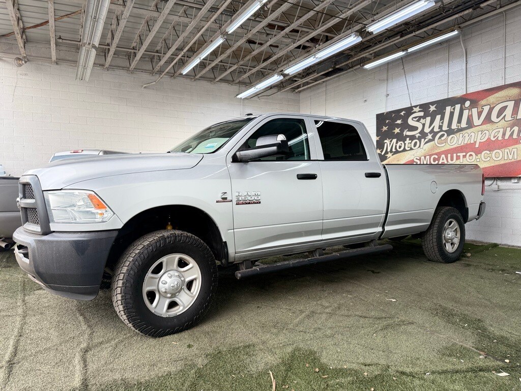2017 Ram 3500 Tradesman photo 3