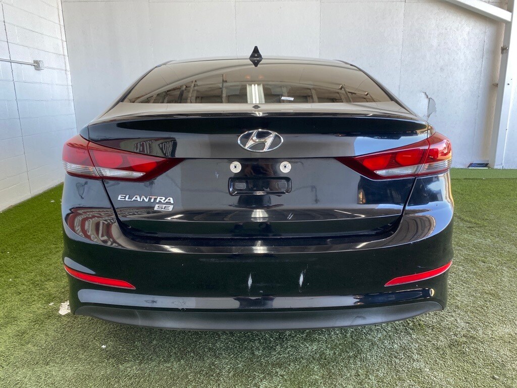 2017 Hyundai Elantra SE photo 4