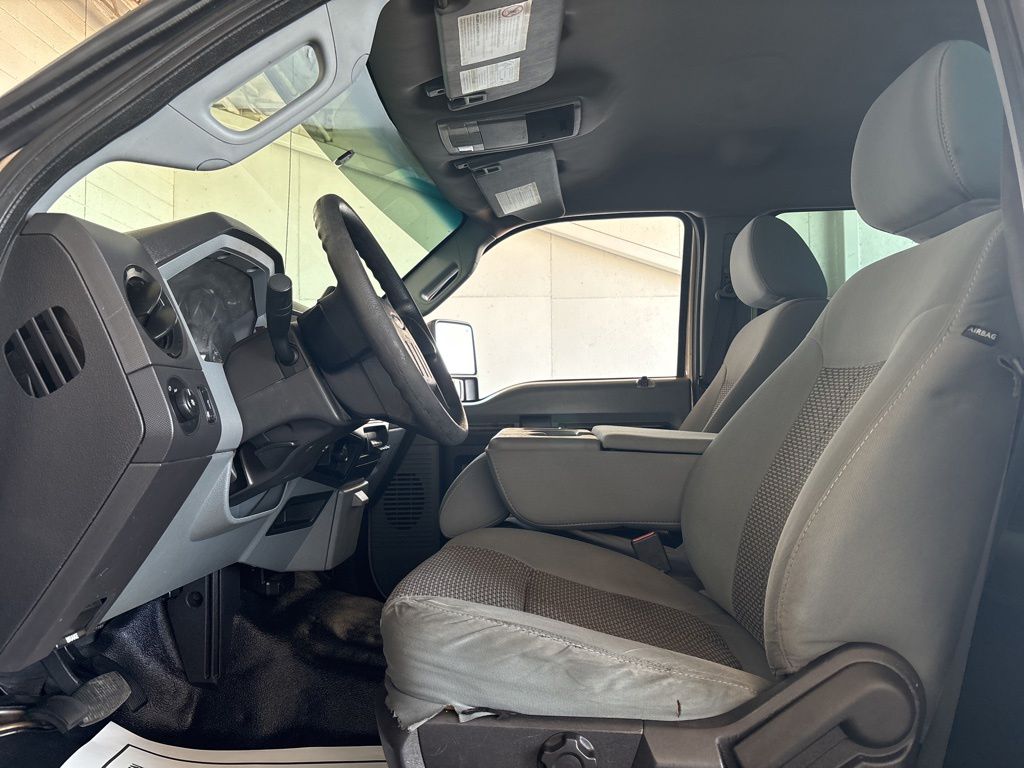2012 Ford F-450 Super Duty Chassis Cab XL - Photo 6