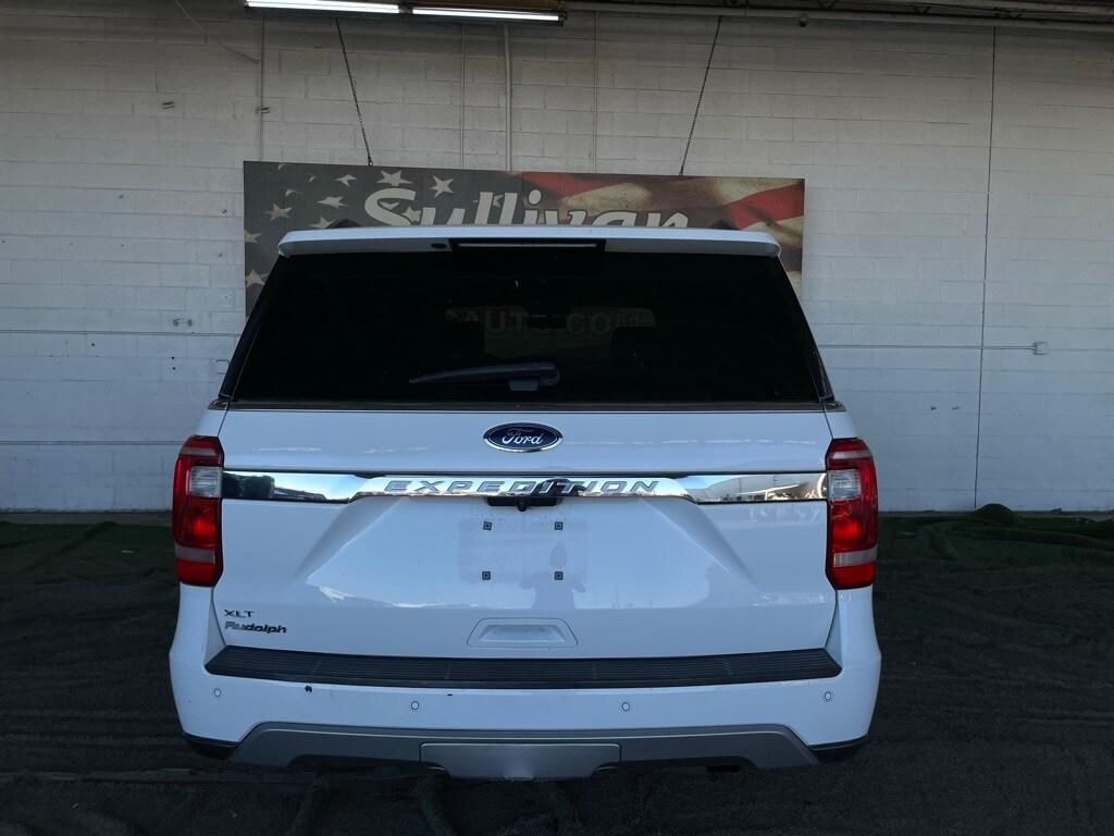 2019 Ford Expedition XLT photo 3
