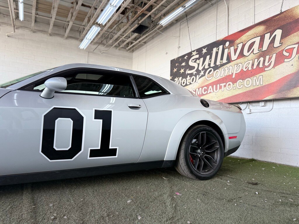 2019 Dodge Challenger SRT8 Hellcat Widebody photo 3