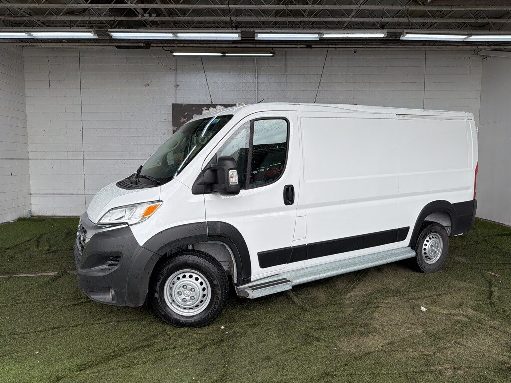 2025 Ram ProMaster 2500 Base photo 2