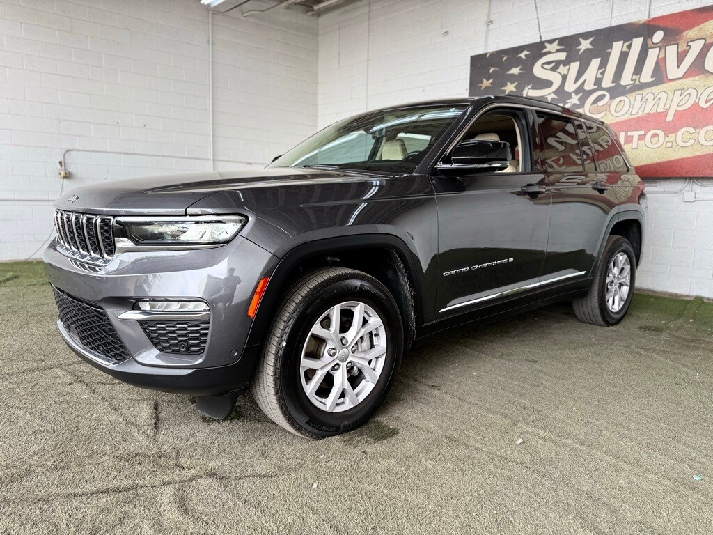 2022 Jeep Grand Cherokee Limited photo 3
