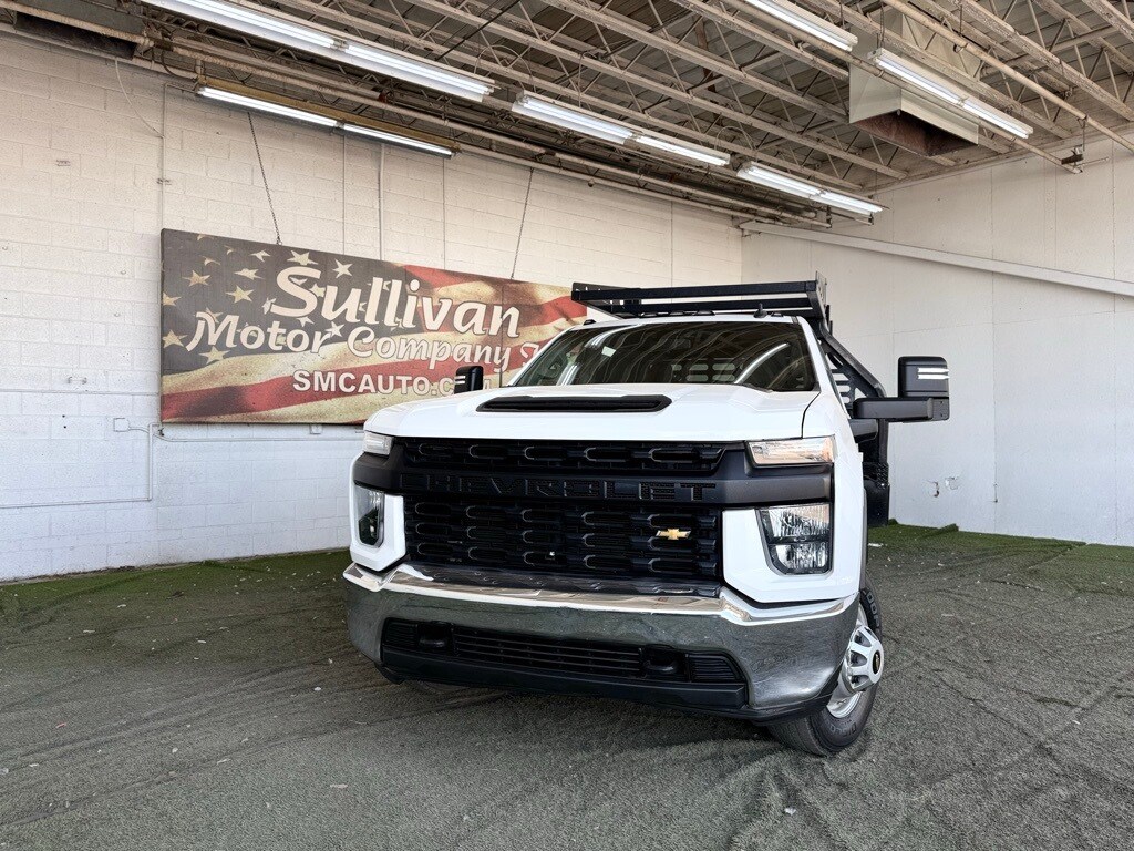 2022 Chevrolet Silverado 3500HD Work Truck photo 2