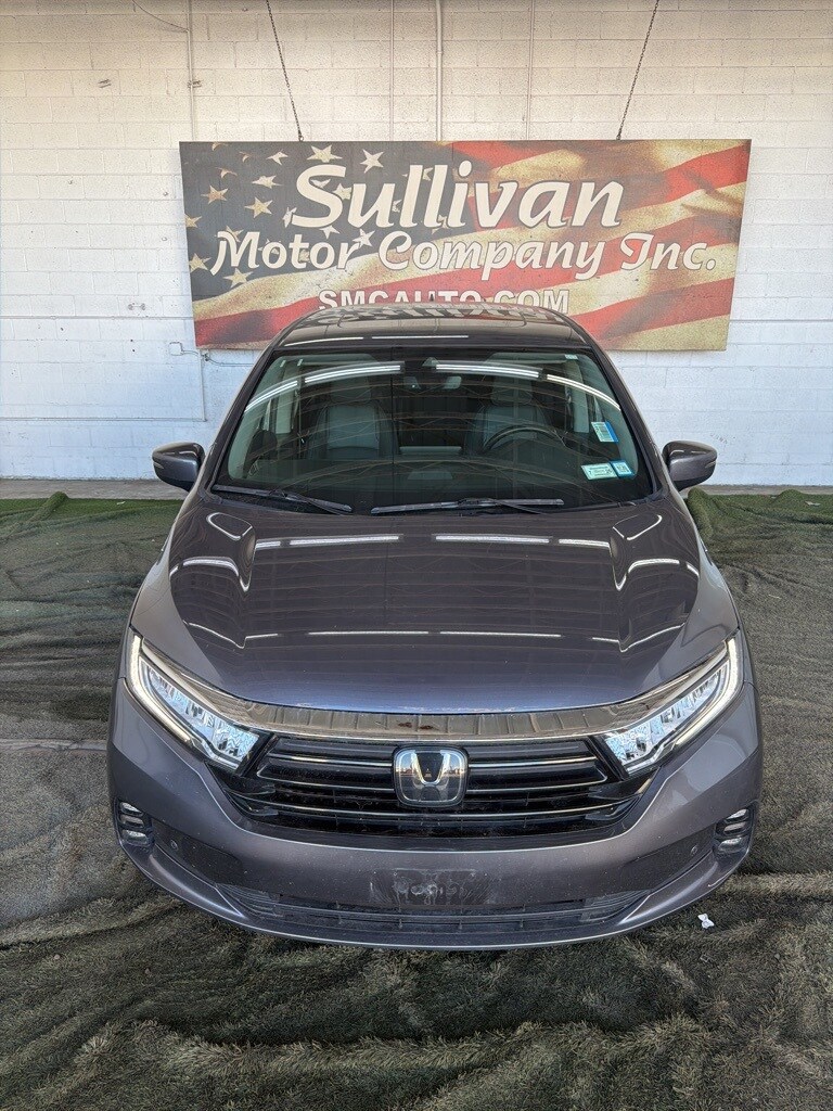 2022 Honda Odyssey Touring photo 4